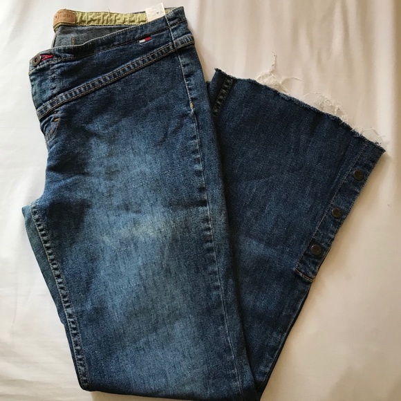 Super Rare Vintage Tommy Frayed Flare Jeans size 9 - Picture 3 of 8